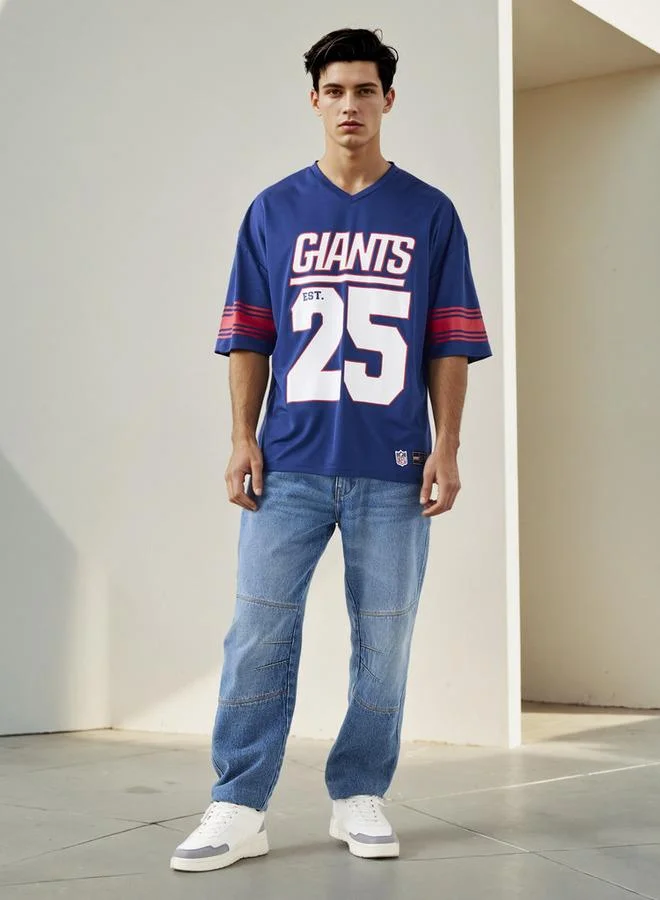 SP Characters Giants Print V-neck T-shirt with Short Sleeves